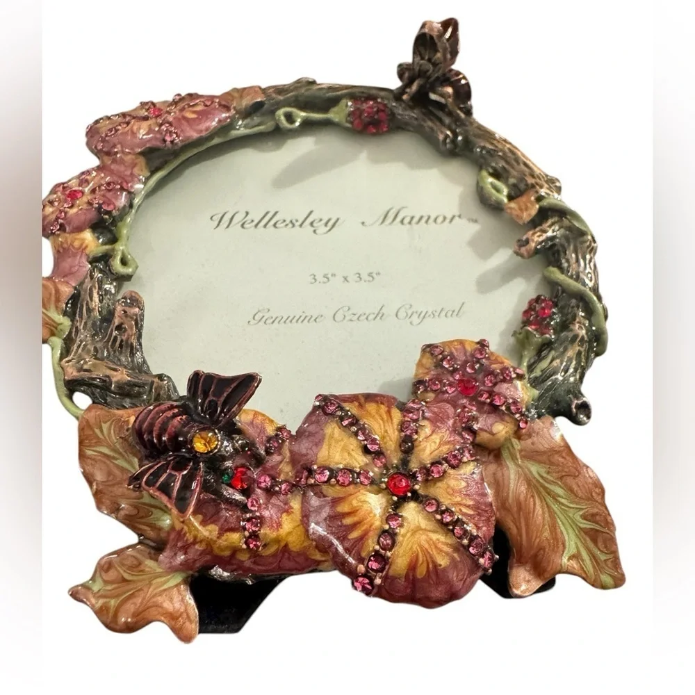 Vintage Wellesley Manor 3.5